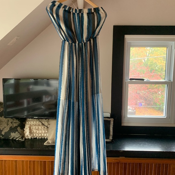 Beautiful maxi dress - Picture 2 of 3